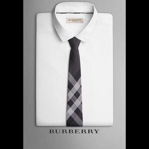 Excellent Burberry Silk Tie